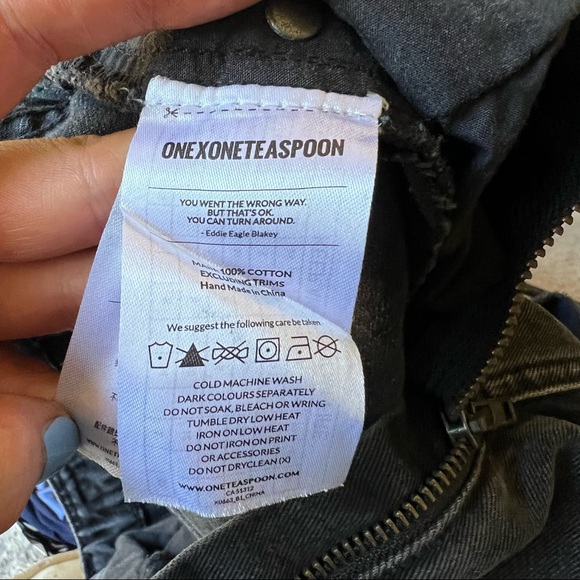 One Teaspoon Zipper Distressed Jeans - Picture 14 of 14